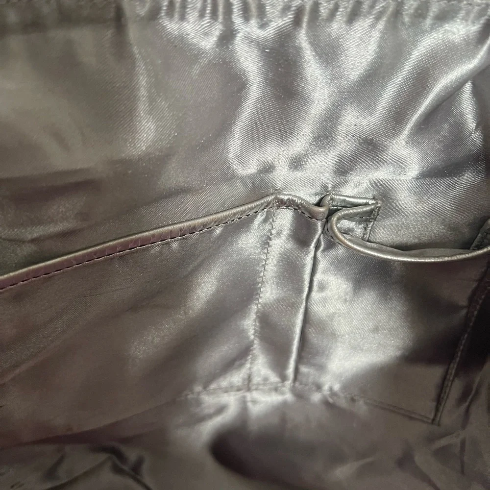 Kenneth Cole 25th Anniversary 1983 Edition SilverTote - Picture 6 of 14